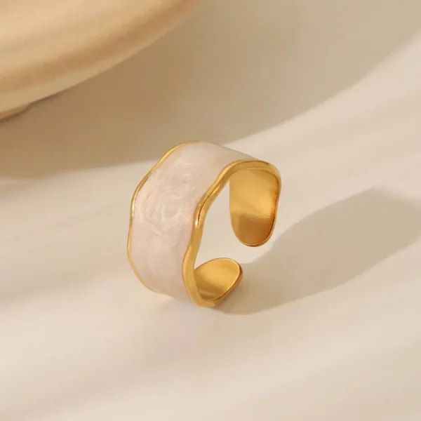 Resin Rings Stainless Steel Black🖤 & 🤍White - Image 2
