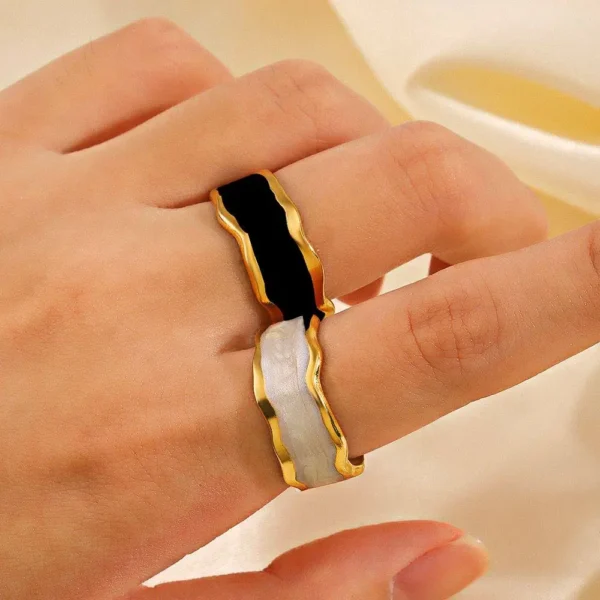 Resin Rings Stainless Steel Black🖤 & 🤍White - Image 5