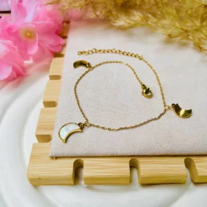 Simple white anklet